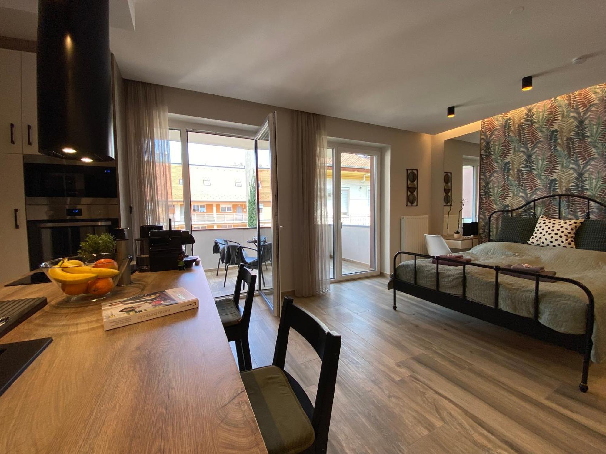 T27 Apartments Free Parking Ingyenes Zart Parkolo Дьёр Экстерьер фото