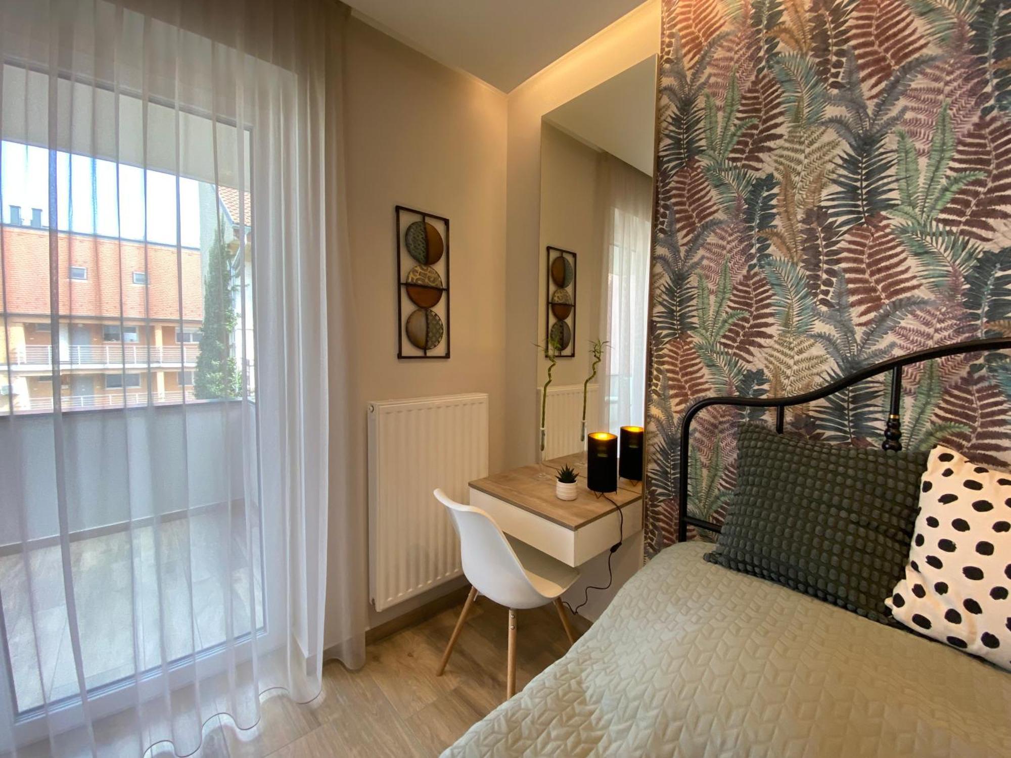 T27 Apartments Free Parking Ingyenes Zart Parkolo Дьёр Экстерьер фото